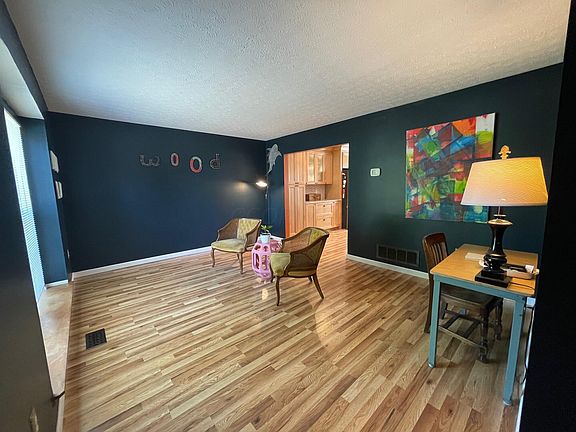 5th image of 195 Hawthorn Blvd