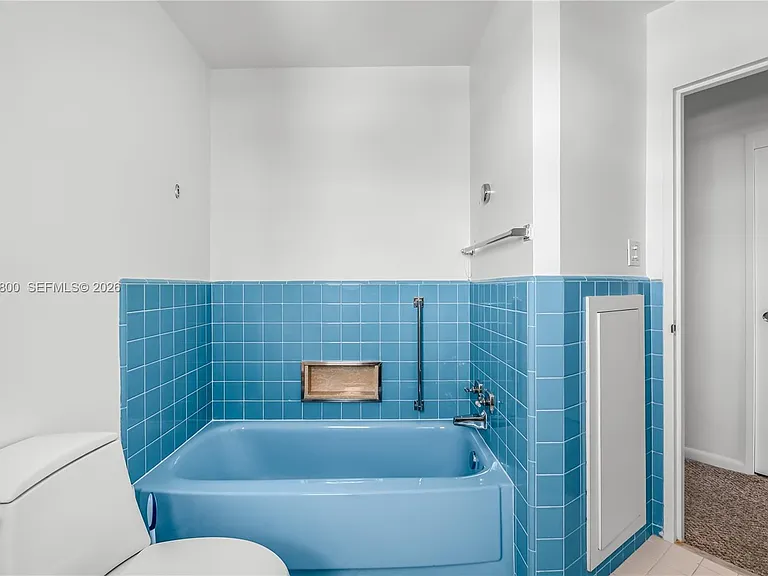 4925 Collins Ave #5F — Photo 18