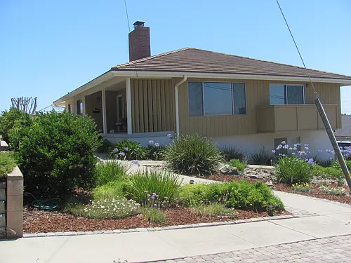 1637 Alrita St Photo 1