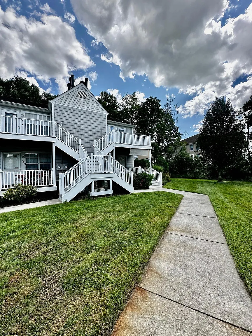 266 London Ct #266 photo 1
