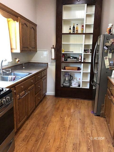 1st image of 111 S 2nd St