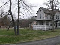 1st image of 418 N Division St
