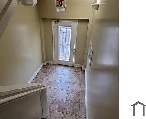 2 bed, $1,860 — Photo 4