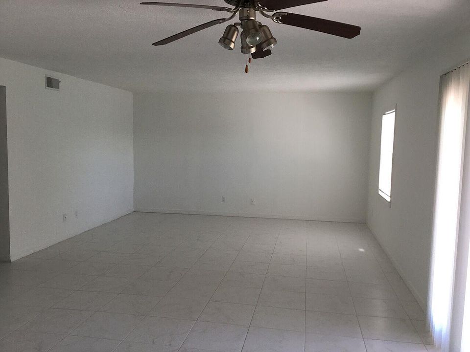1st image of 108 Pompano Dr SE APT A