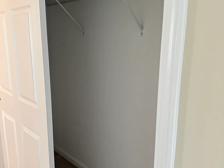 6 Queen Isabella Way — Photo 27
