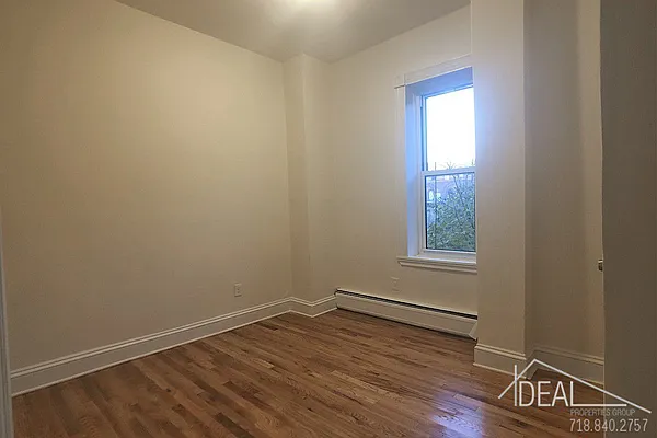 Rented by Ideal Properties Group | media 6