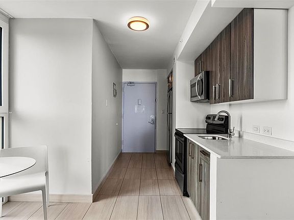 5th image of 6165 Isla Verde Ave #1450