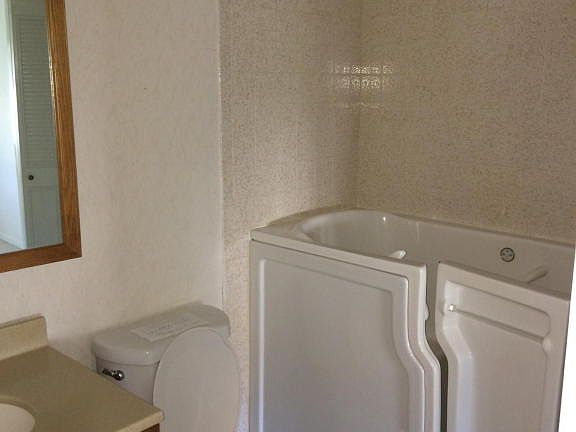 4th image of 112 Lake Pine Cir APT D-1