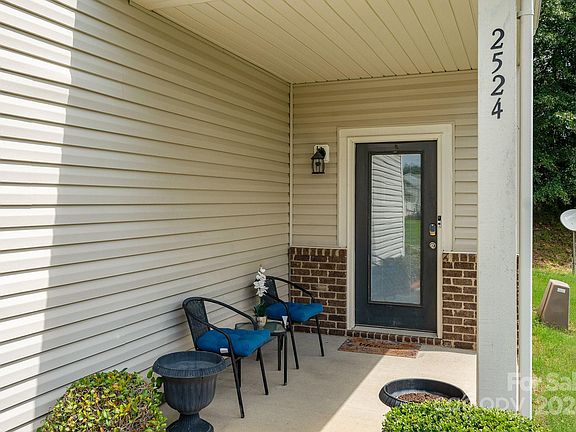 2nd image of 2524 Blue Moss Dr