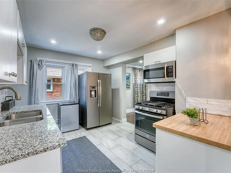 2309 Alexis Rd — Photo 18
