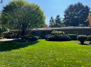 1413 Crescent Dr, Midland, MI 48640