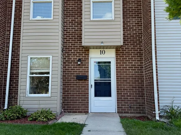 10 Sunny Bnd, Newark, DE 19702