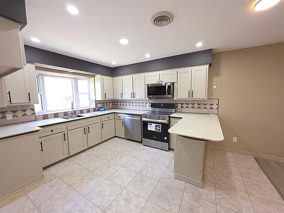 3rd image of 1612 NW 50th St