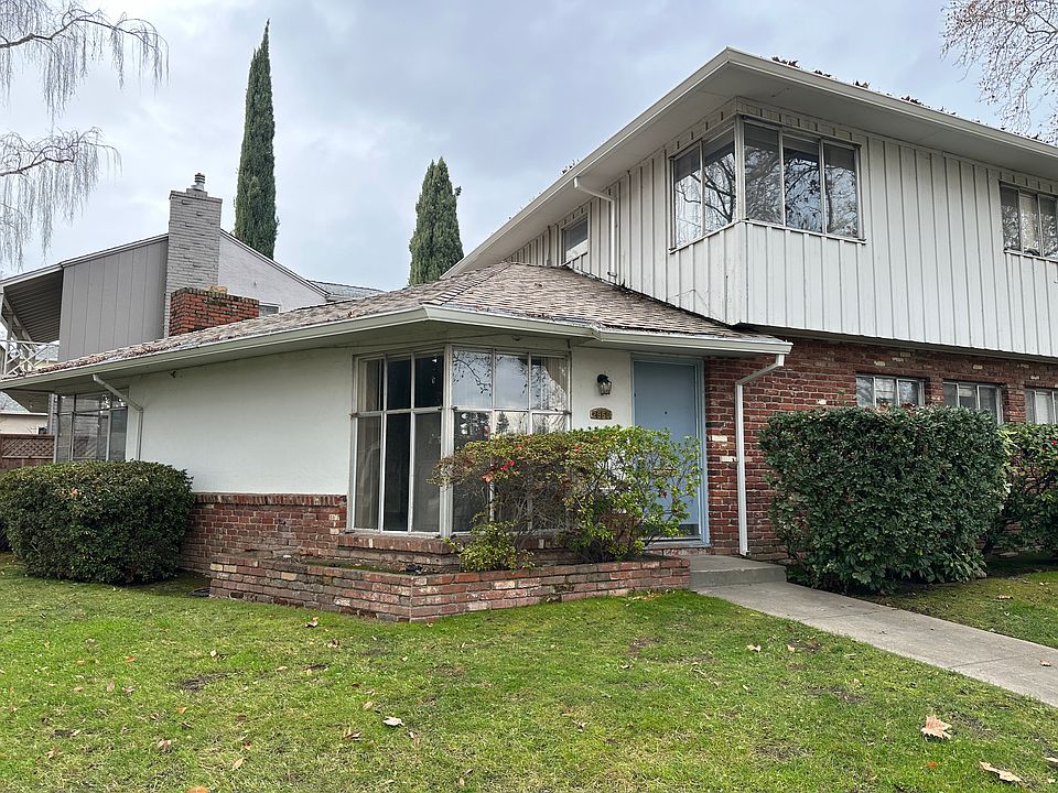 1st image of 2948 Land Park Dr