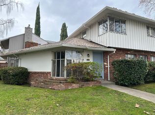 2948 Land Park Dr, Sacramento, CA 95818