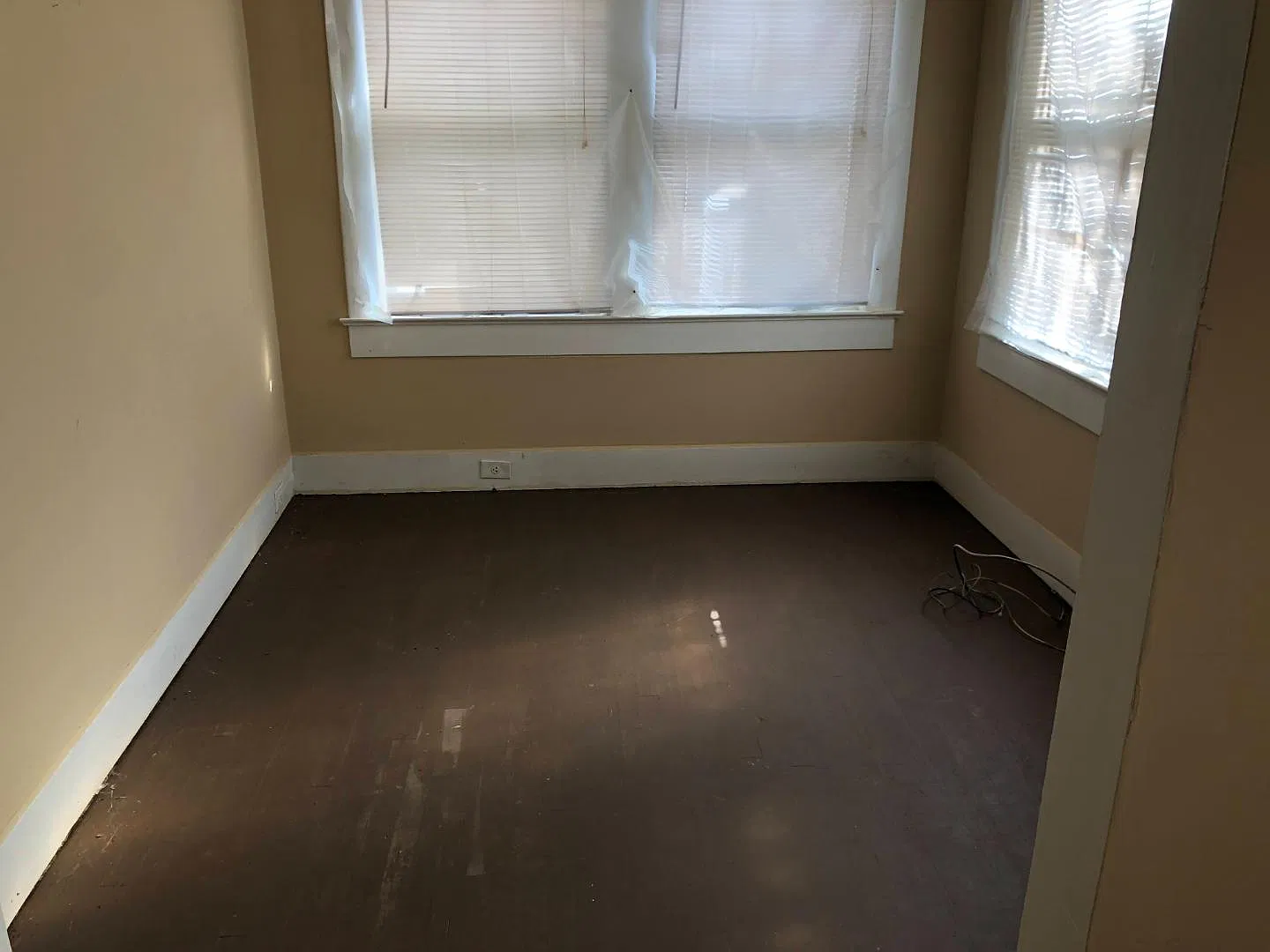 764 Hopkins Dr — Photo 2