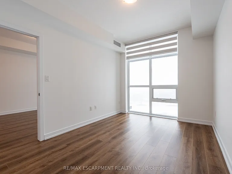 450 Dundas St E #801 — Photo 9