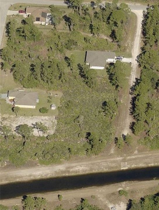 2nd image of 2911 Connie Ave N