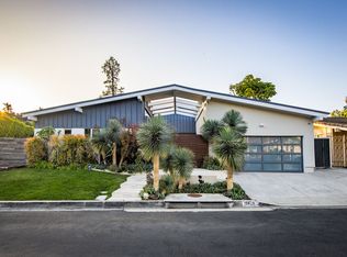 10829 Alta View Dr, Studio City, CA 91604