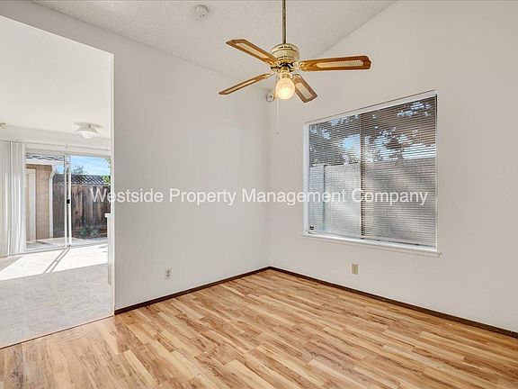 5th image of 3284 Seacreek Ct