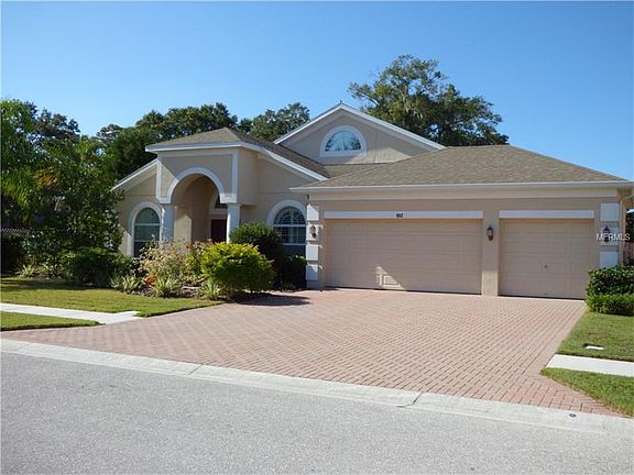 2nd image of 902 Earlham Dr