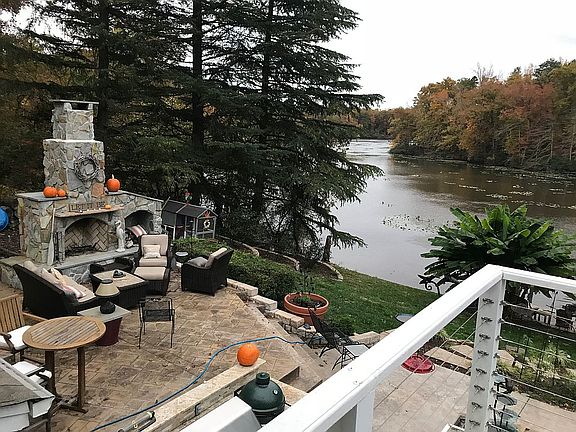 5th image of 9925 Kingussle Ln