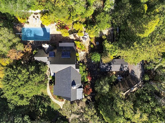 5th image of 625 College Ave