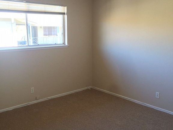 5th image of 2497 Anna Dr APT 13