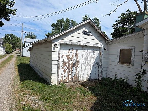 3rd image of 309 N Wilhelm St