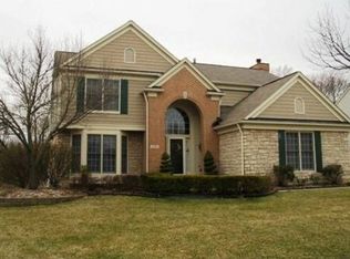 47441 Fox Run Dr, Canton, MI 48187