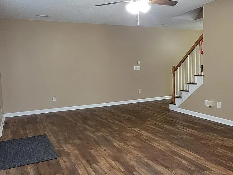 105 Sunshine Ln #A — Photo 11