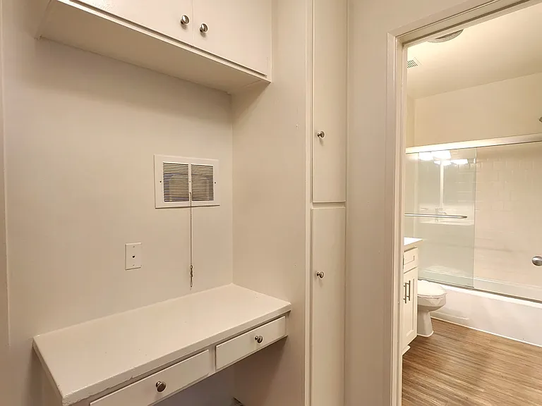 12415 Pacific Ave #7 — Photo 13