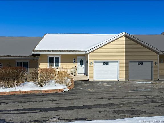 2nd image of 49 Merritt Hill Rd