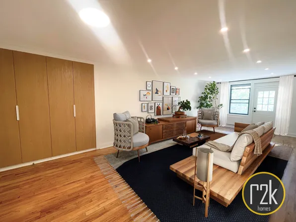 38-25 Parsons Boulevard image 1 of 21