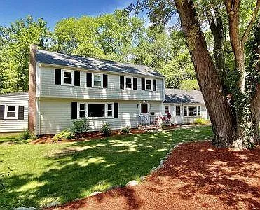 52 Eldred St
