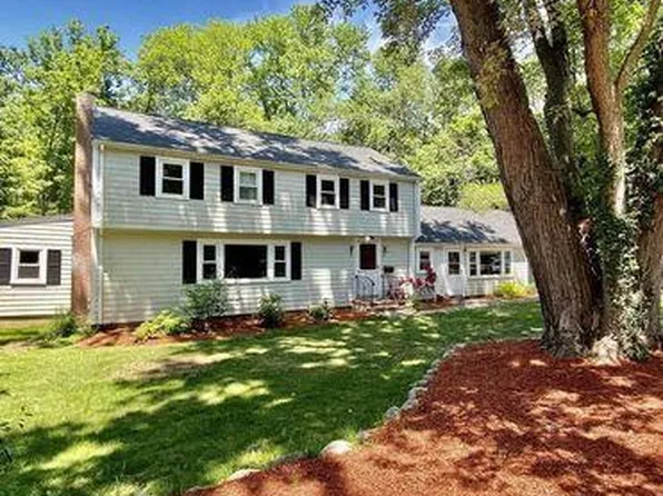 52 Eldred St, Lexington, MA 02420