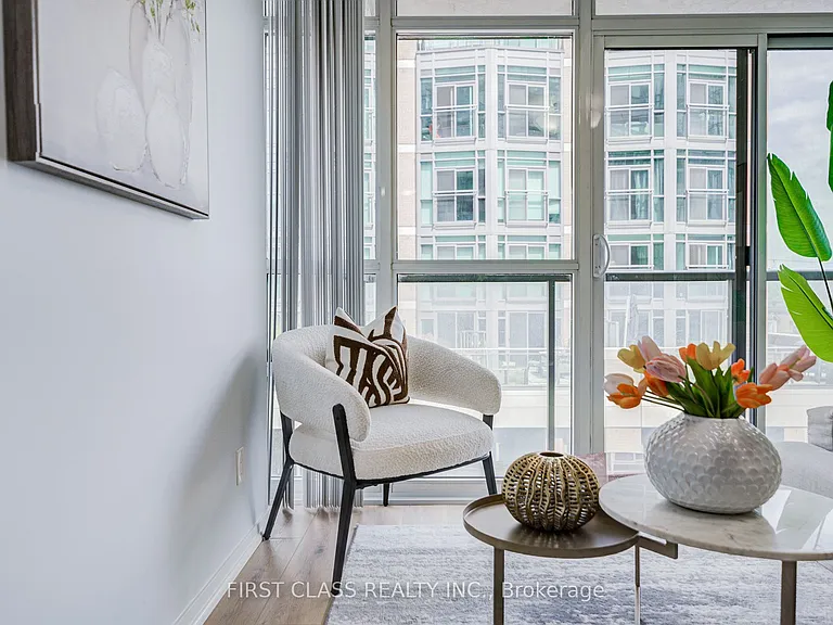 68 Abell St #527 — Photo 9