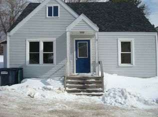 2 Thornton Dr, Saranac, NY 12981