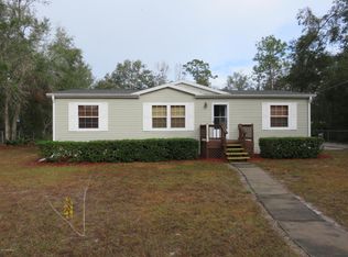 600 Pine St, Welaka, FL 32193