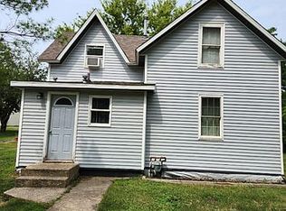107 S 3rd St, Terril, IA 51364
