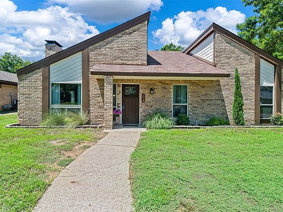 3rd image of 2034 Sierra Dr