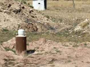 140 Wabash Ave, Mertzon, TX 76941