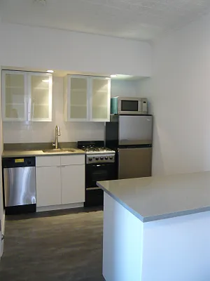 Rented by Veracity NYC LLC | media 30