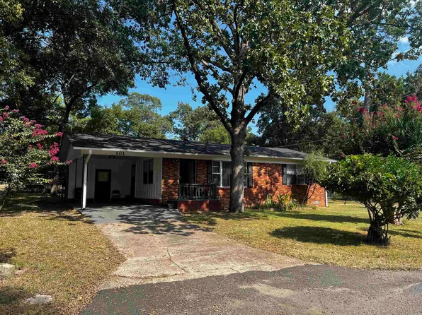 101 Puttman St, Hot Springs, AR 71913