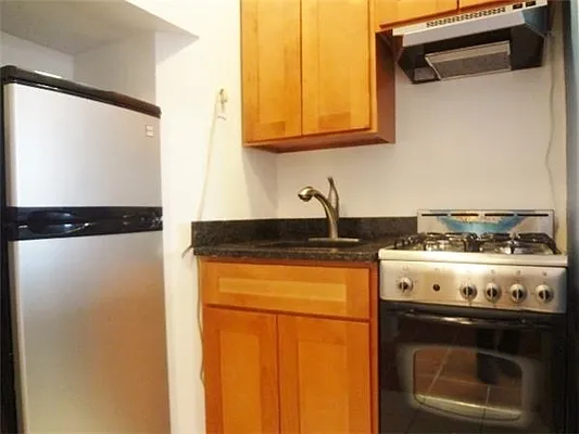 Rented by I & I New York | media 17