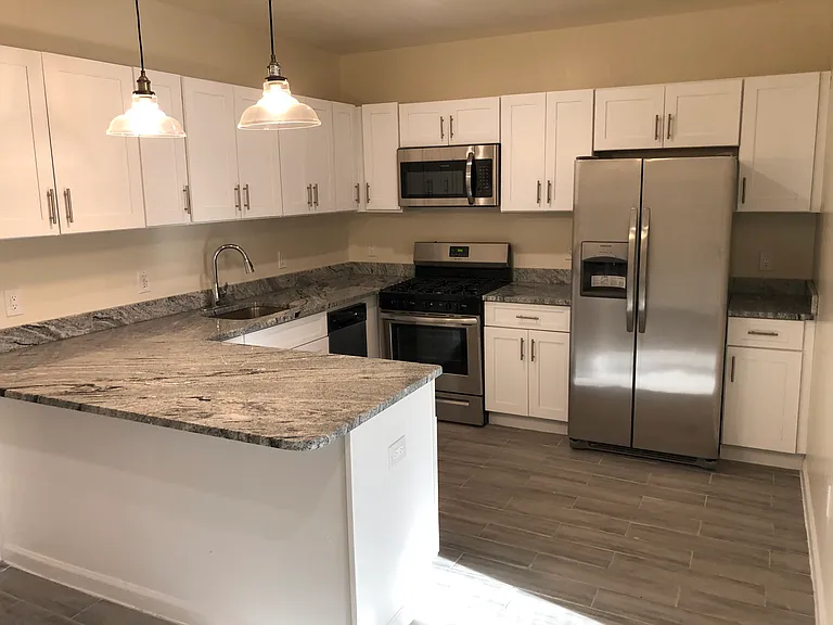 155 EVERGREEN PLACE — Photo 31