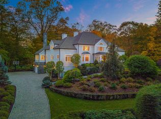 23 Red Coat Pass, Darien, CT 06820