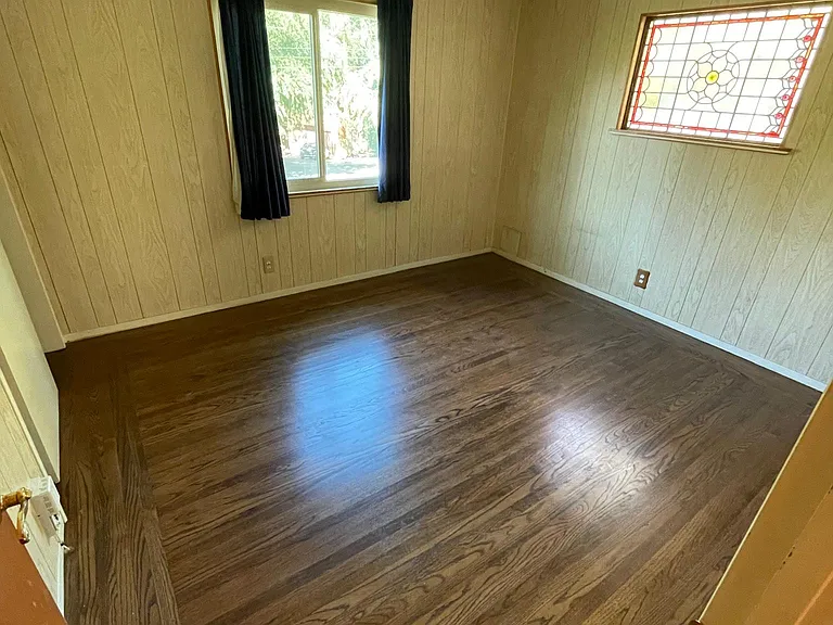 348 Glorietta Blvd — Photo 15