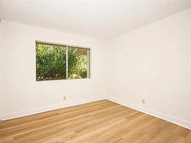 23629 Jubilee Ln — Photo 9