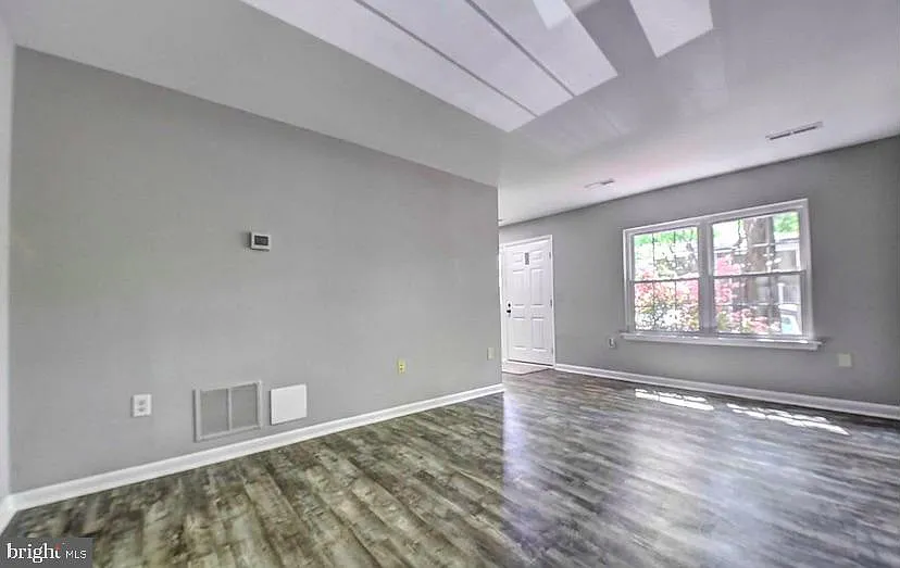 2 bed, 2.5 bath, 1232 sqft, $2,850 — Photo 4